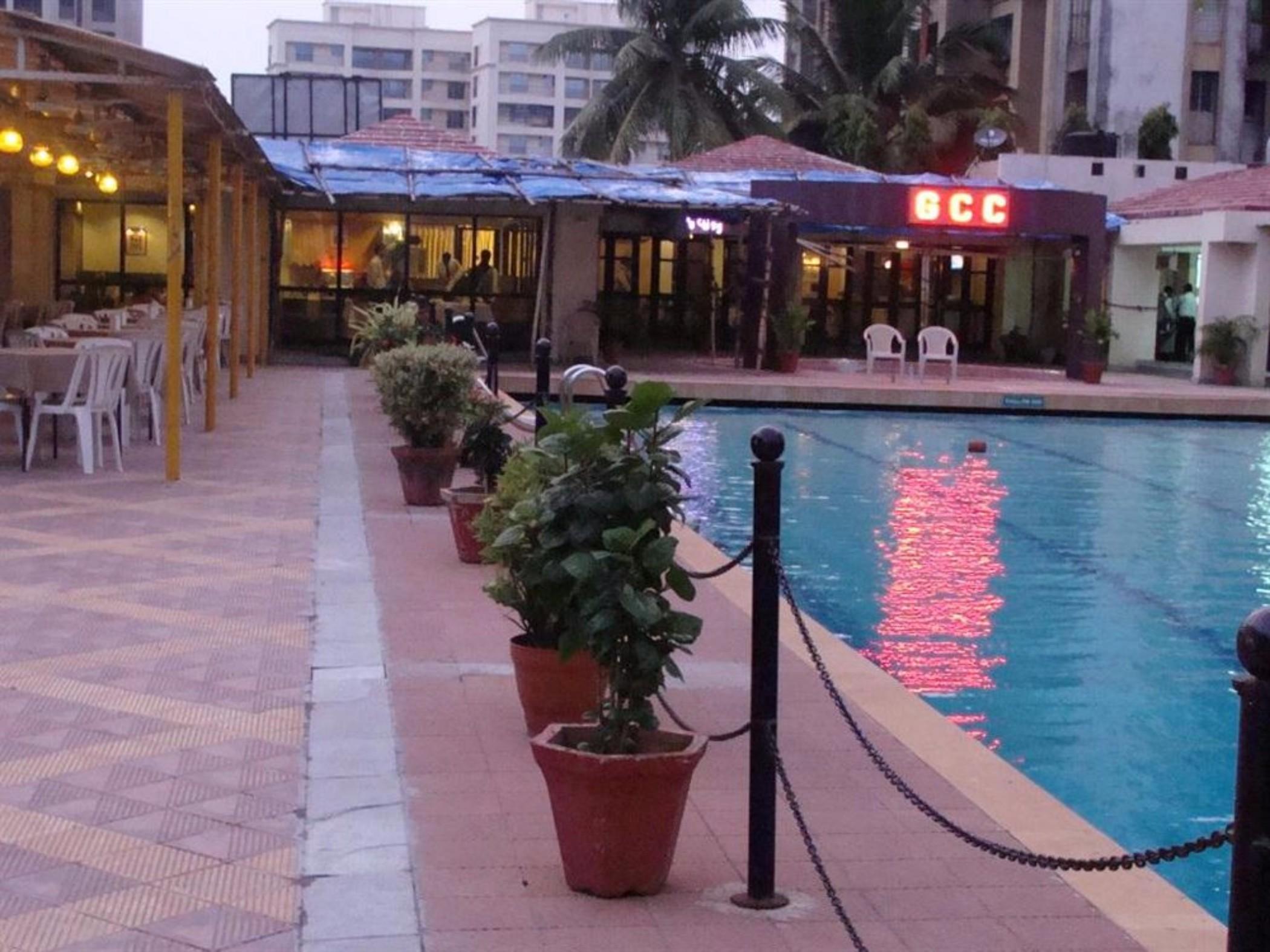 Gcc Hotel And Club Mira-Bhayandar Esterno foto