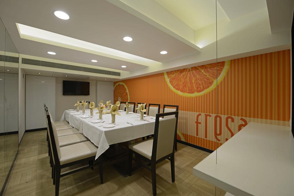 Gcc Hotel And Club Mira-Bhayandar Esterno foto